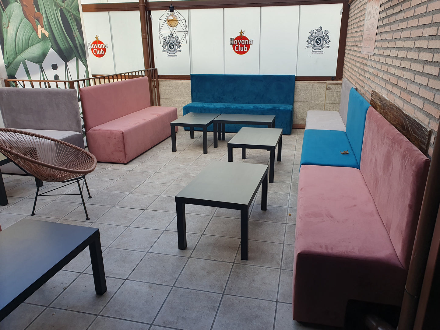 Sofá hostelería Bassic polipiel