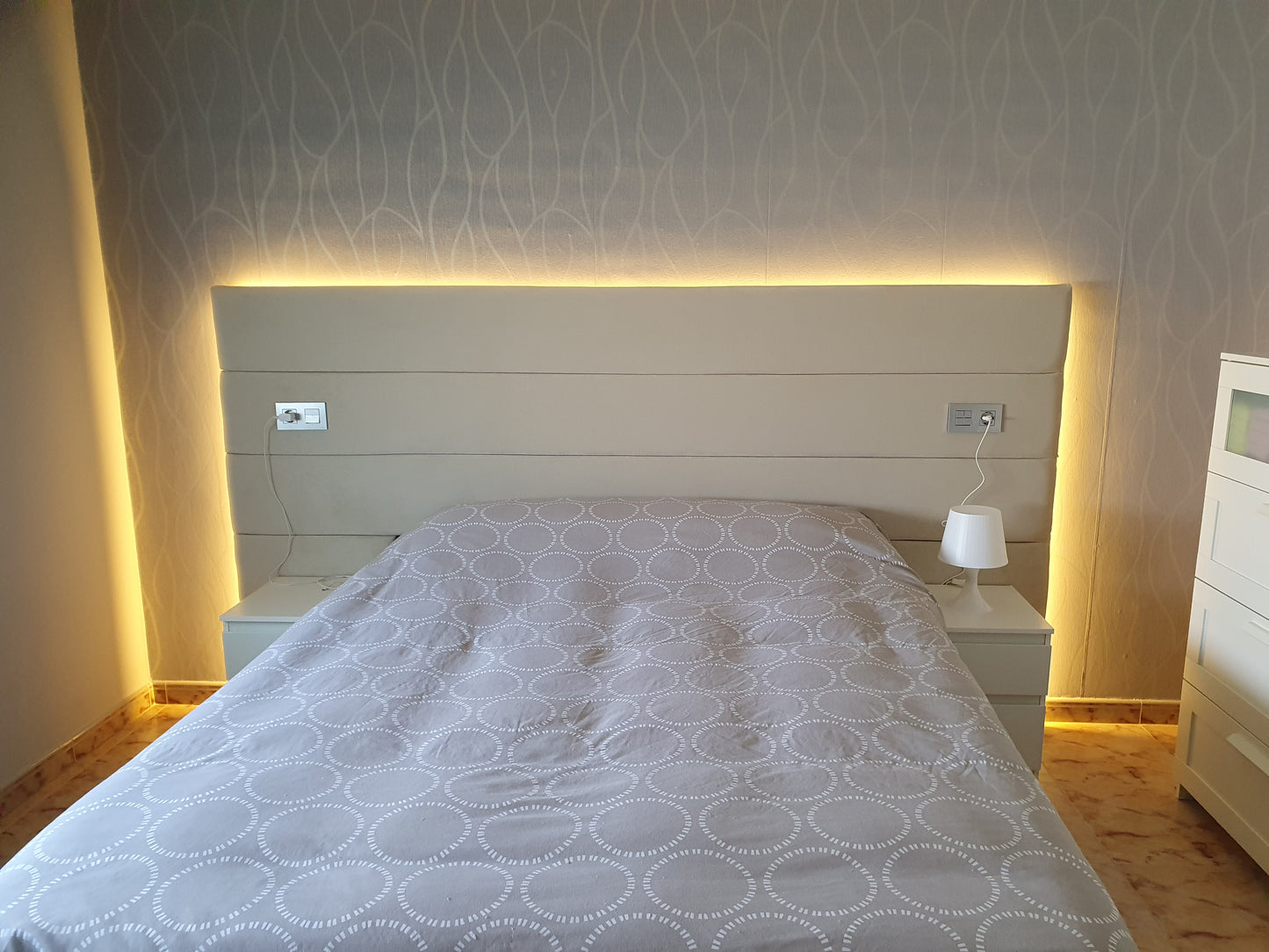 Cabecero de cama agayon (rayas)