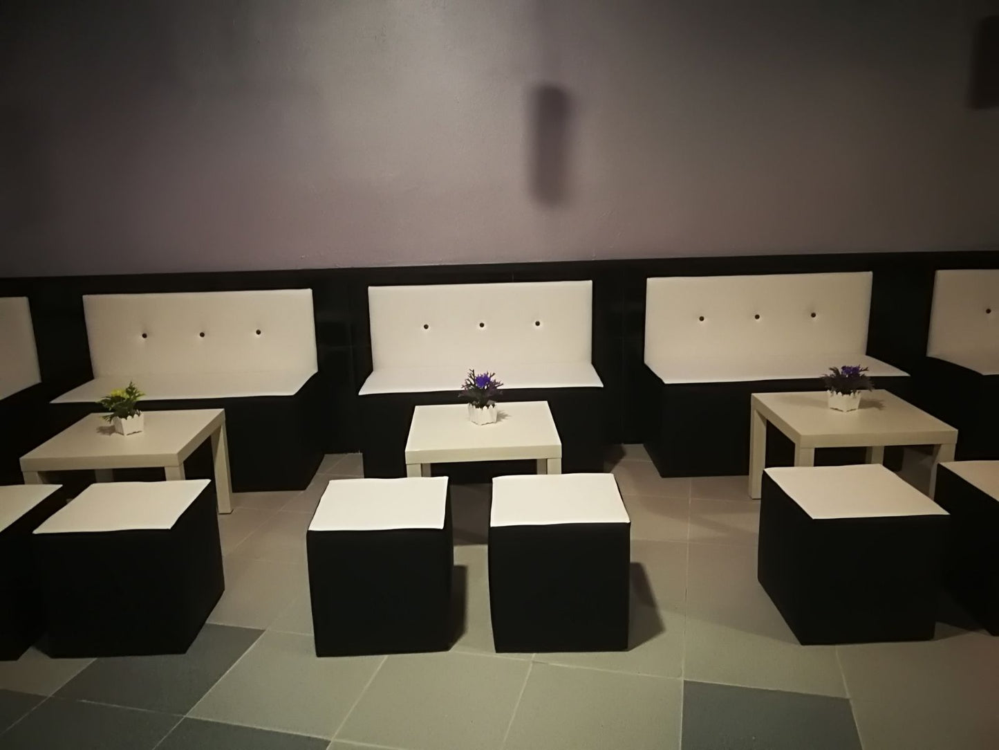 Sofá hostelería Bassic boton tela antimanchas