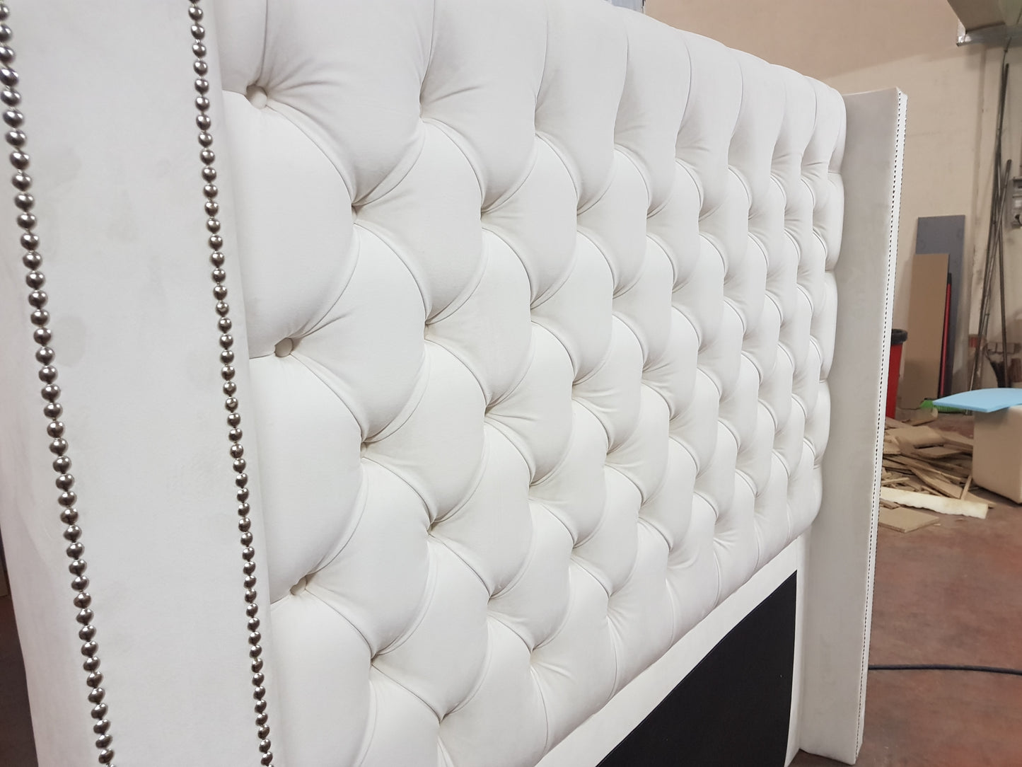 Cabecero de cama capitoné con columna
