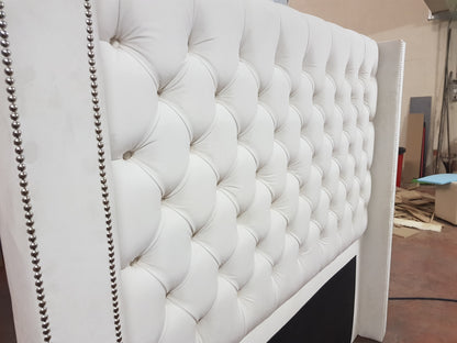 Cabecero de cama capitoné con columna