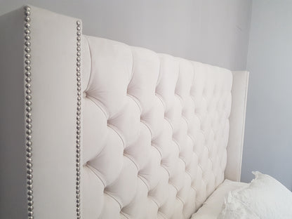 Cabecero de cama capitoné con columna
