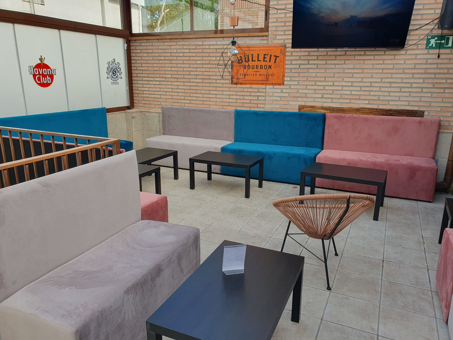 Sofá hostelería Bassic tela antimanchas