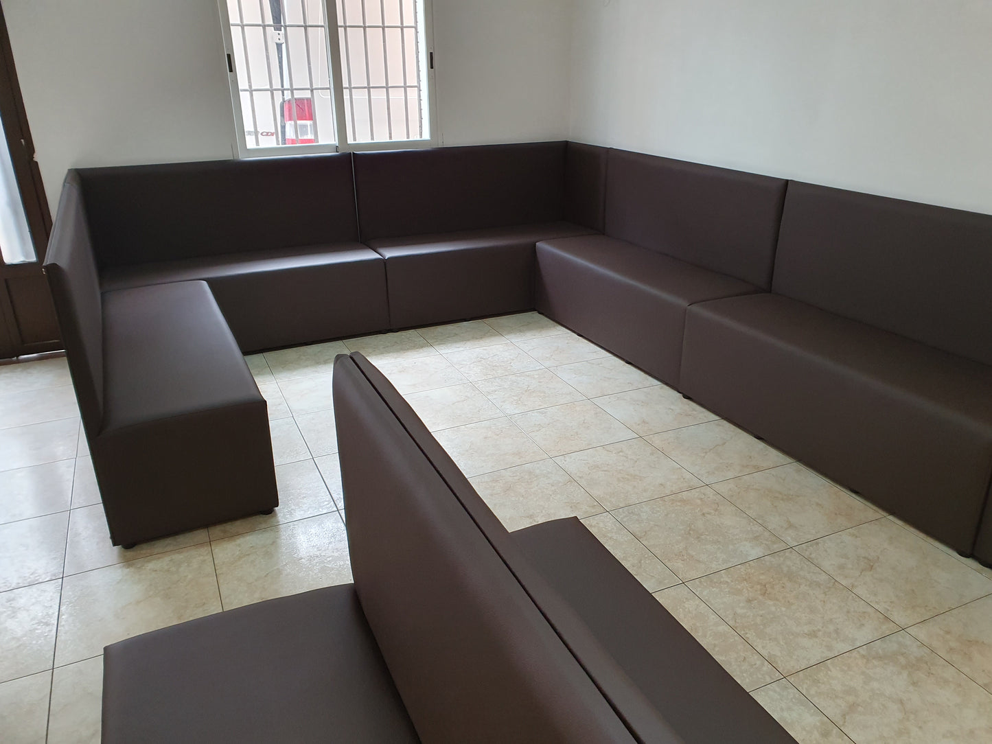 Sofá hostelería Bassic tela antimanchas