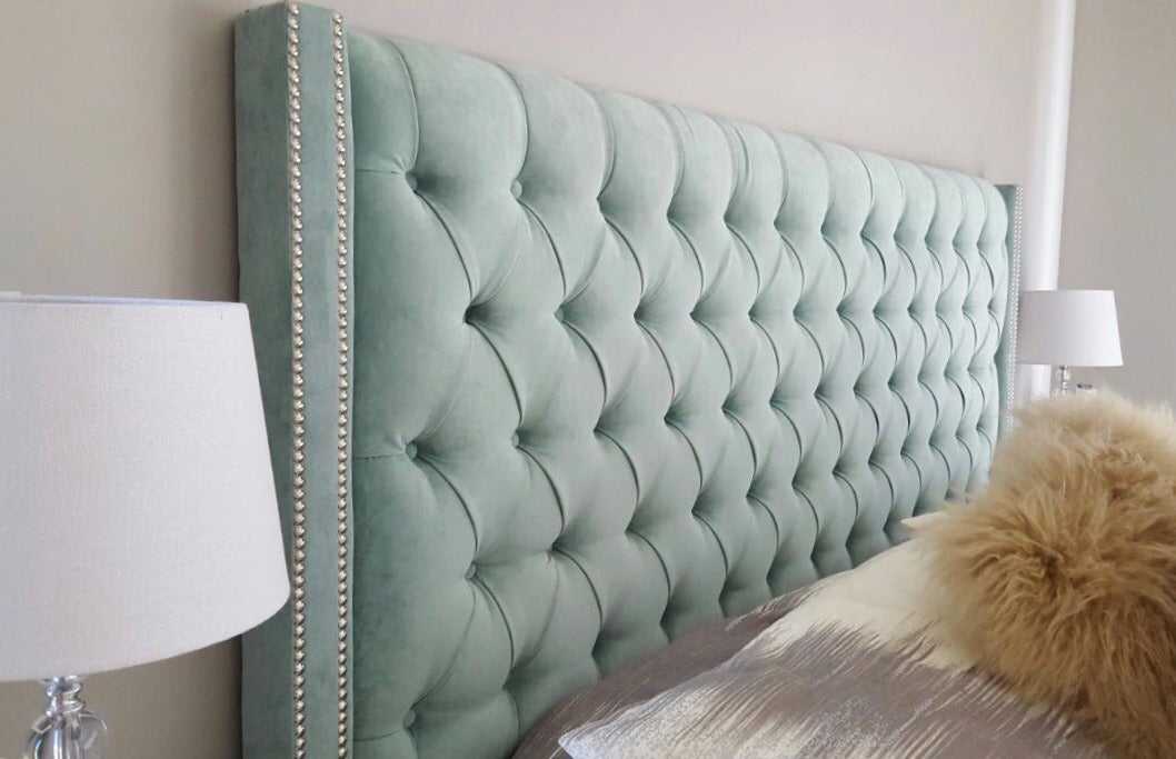 Cabecero de cama capitoné con columna